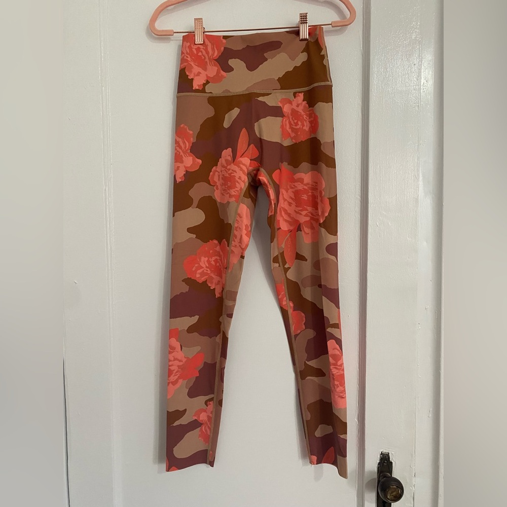 Aerie Offline 7/8 hi-rise Leggings Floral Camo